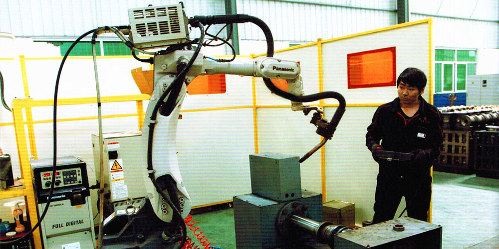 自動溶接のロボット